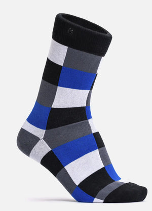 Strømper i økologisk bomuld med moderne ternet mønster fra SockiSocki