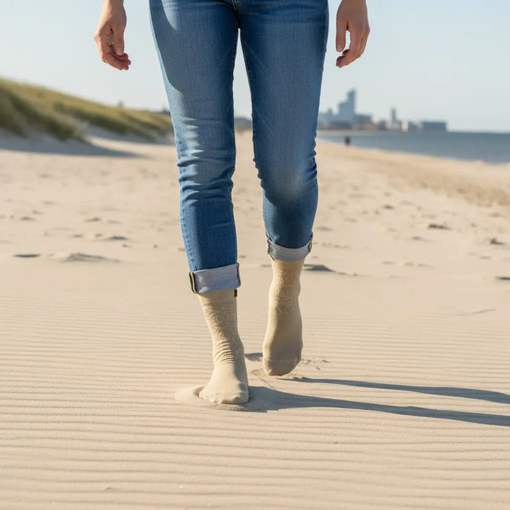 Tinble | Sandfarvede strømper med mønster SockiSocki