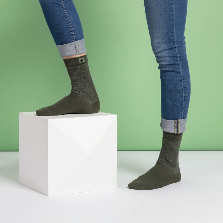 Wera grønne mønsterstrømper med fod på  blok – SockiSocki