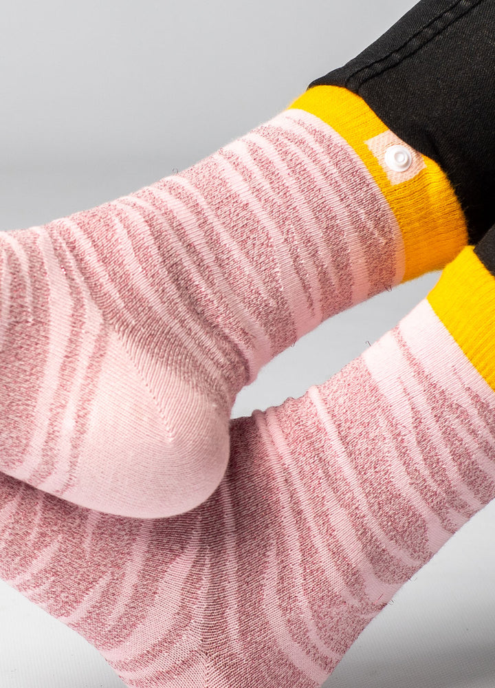 Lyserød nistret strømpe 1