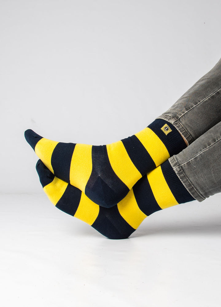Gule og sorte stribet strømper 8