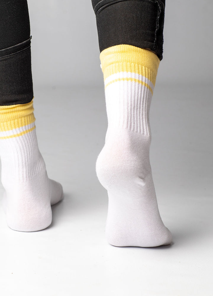 Hvide sportsstrømper gul rib 3