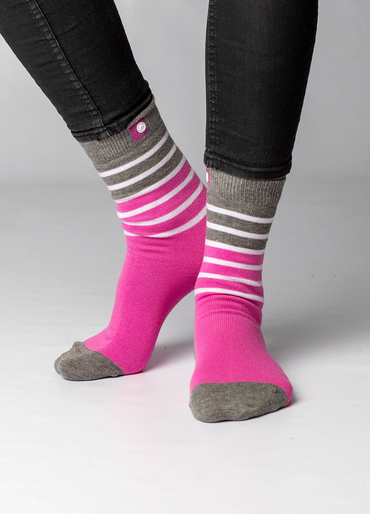 Pink kvinde strømper med går striber 2